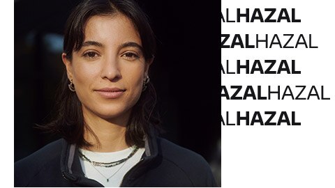 Hazal Nehir na rzecz przyszłościowego projektu BMW Motorrad „The Future Shack”.