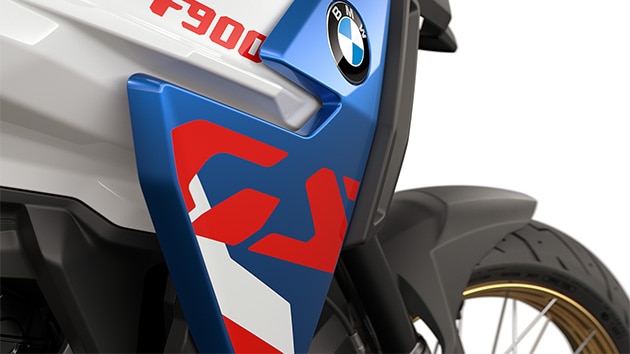 Charakterystyczne logo GS na F 900 GS od BMW Motorrad