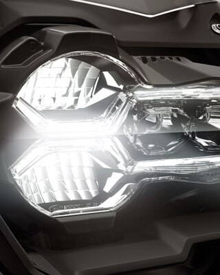 Na zdjęciu: przedni reflektor z technologią LED w modelu R 1250 GS.