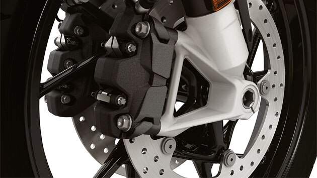 Na zdjęciu: systemy DTC i ABS Pro w R 1250 GS.