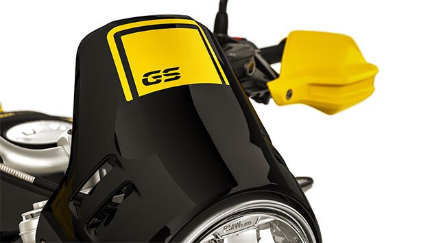 Na zdjęciu: deflektor nine T Urban G/S z logo GS.