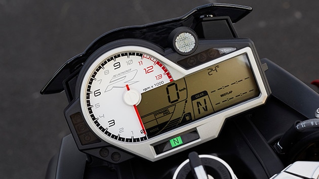 Wielofunkcyjna tablica przyrządów S 1000 R.