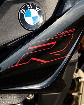 Logo „R” S 1000 R