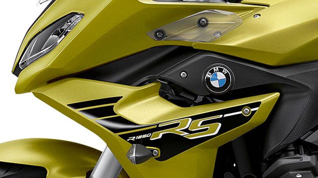 R 1250 RS w stylistyce Style Sport i kolorze Austin yellow metallic mat.