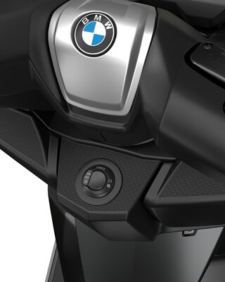 Na zdjęciu system Keyless Ride w C 400 GT.
